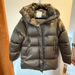 Varley Metallic Puffer Jacket